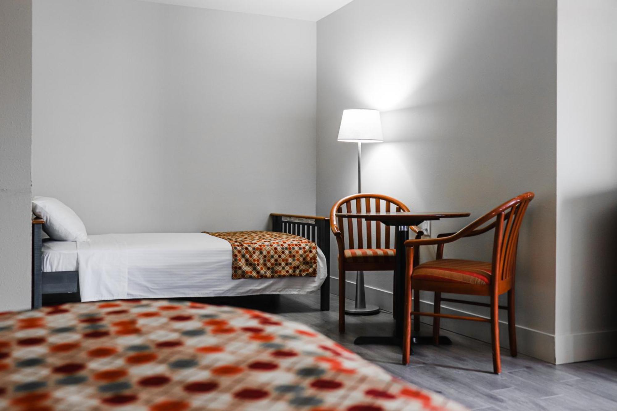 Hotel Super 8 By Wyndham Nb 3*