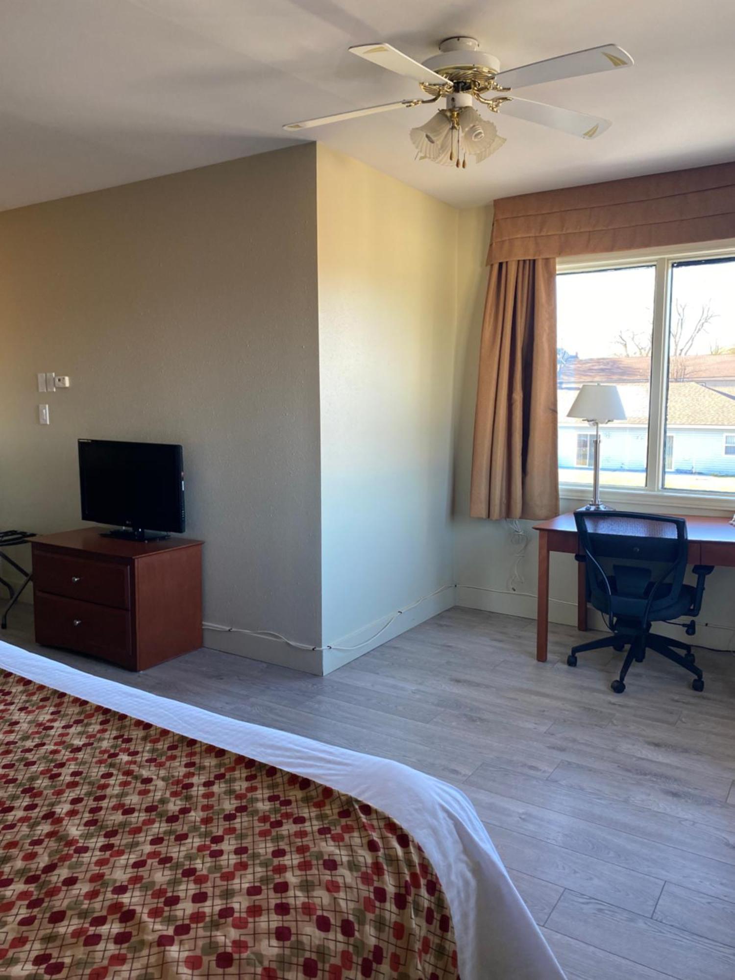 Hotel Super 8 By Wyndham Nb 3*