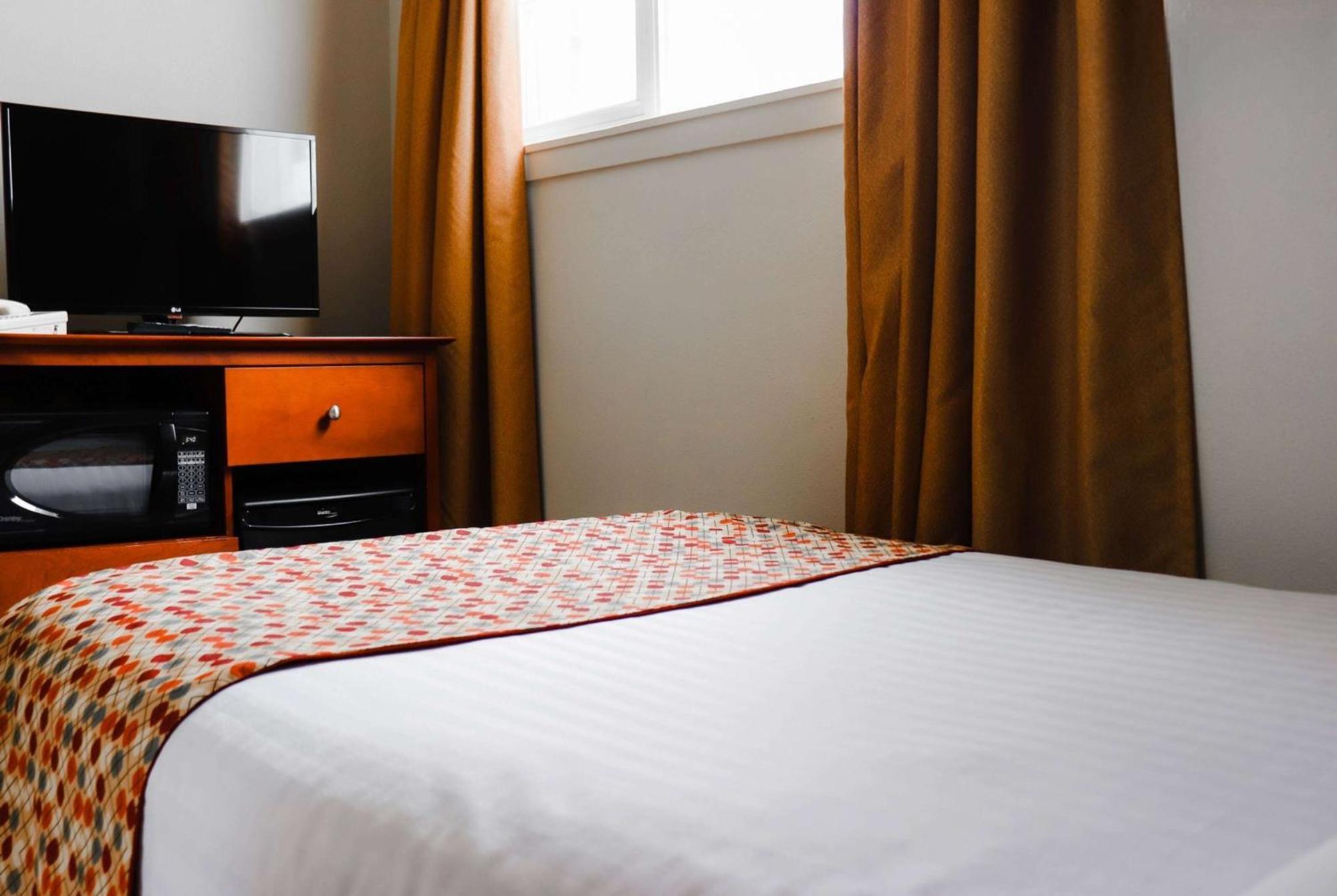 Hotel Super 8 By Wyndham Nb 3*