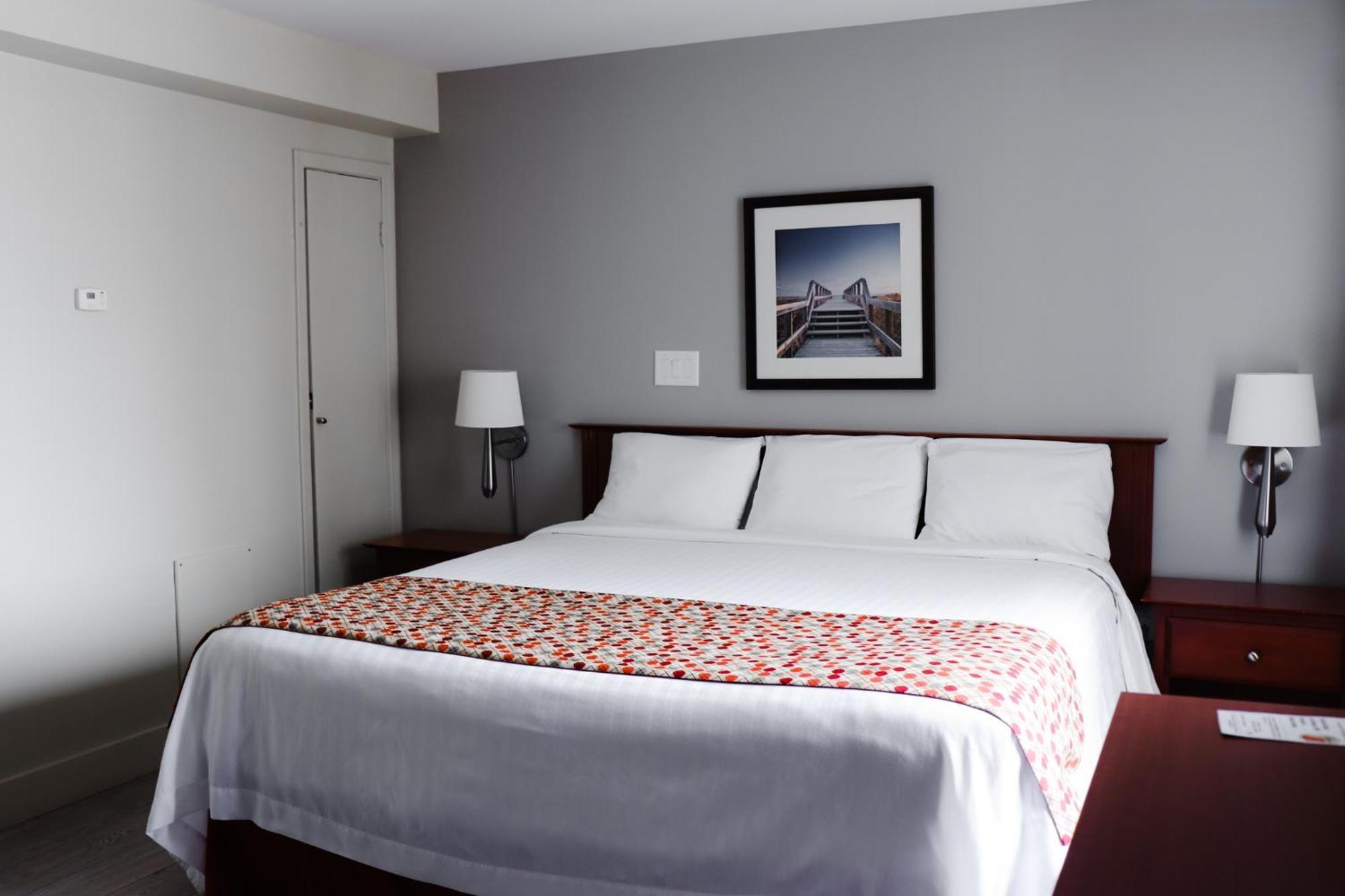 Super 8 By Wyndham Nb 3*